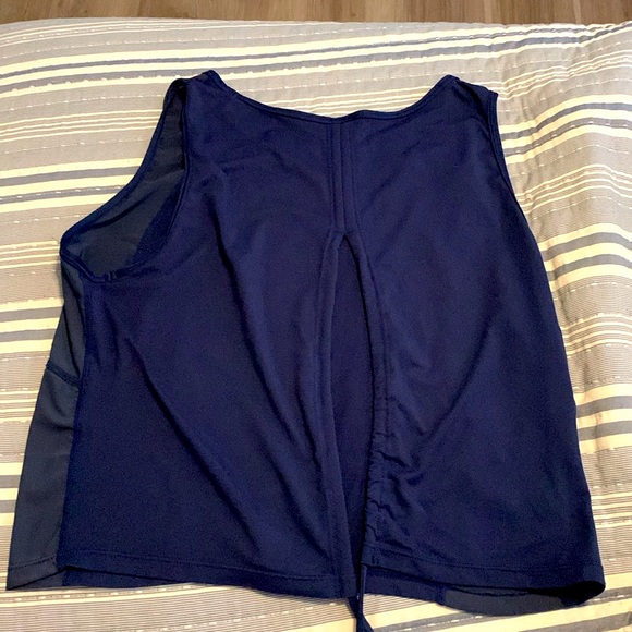 Born primitive blue workout top - Picture 2 of 2